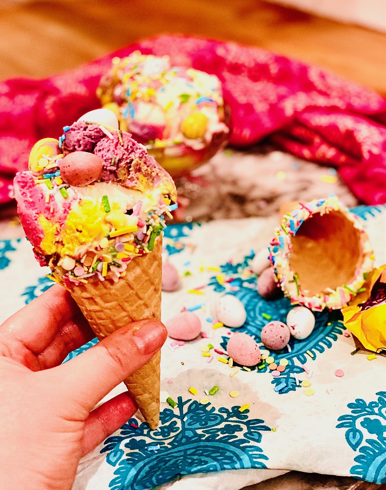 Mini egg ice-cream