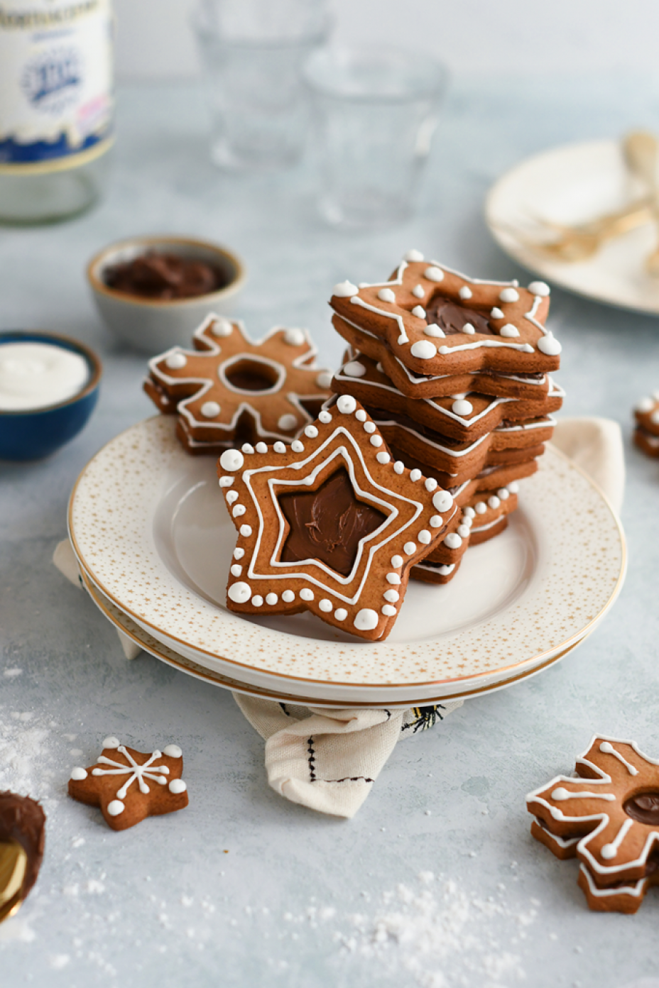 Gingerbread Nutella sandwich cookies; a perfect treat for the festive season