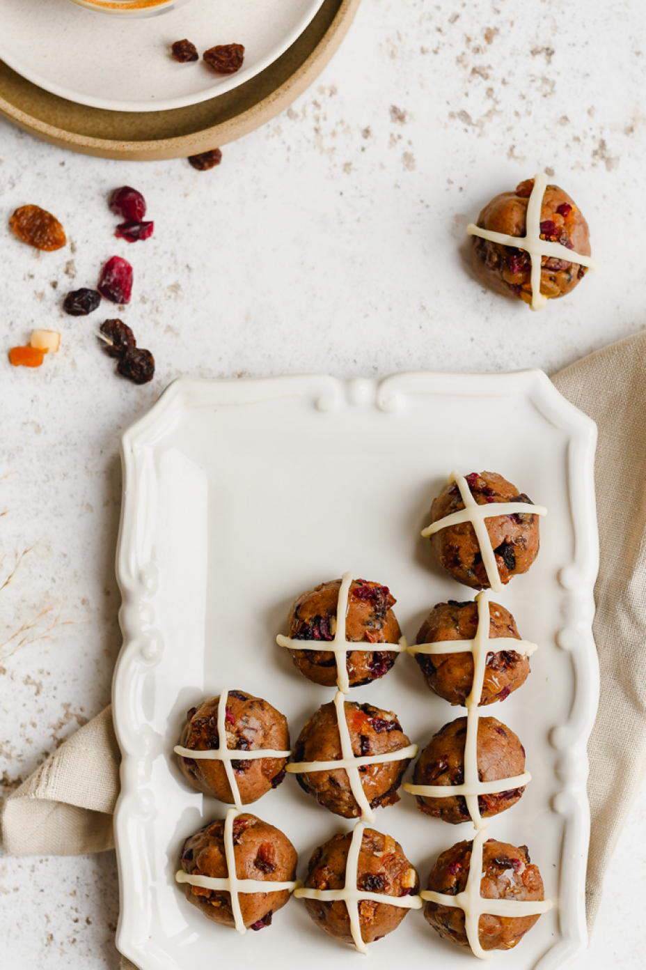 Hot cross buns sweets. A fun, playful and delicious no bake cookie dough treat for Easter